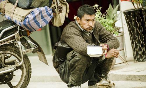 娱乐吃瓜酱农民工,揭秘农民工背后的故事  第3张 娱乐吃瓜酱农民工,揭秘农民工背后的故事  第3张