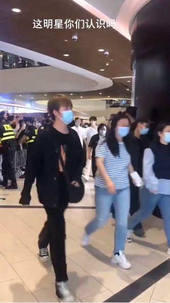 成毅爆料最新动态视频在线观看,独家视频带你领略明星魅力  第3张 成毅爆料最新动态视频在线观看,独家视频带你领略明星魅力  第3张