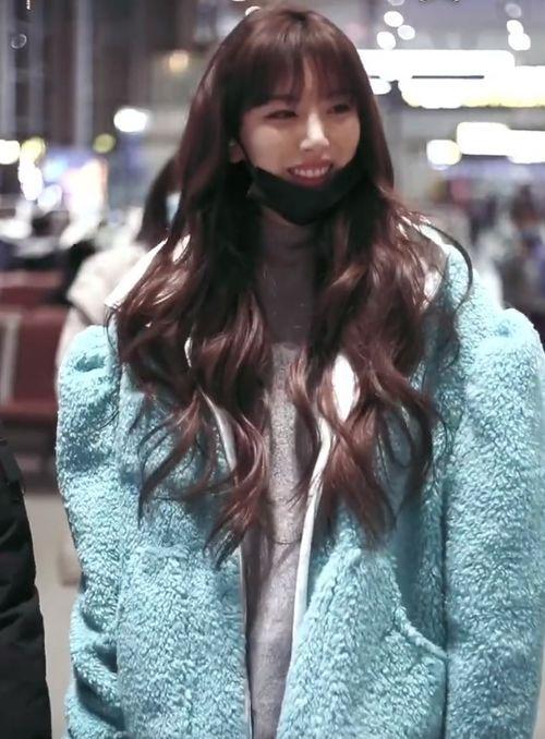 雪儿手机在线观看,畅享冬日浪漫,共赴冰雪之约  第3张 雪儿手机在线观看,畅享冬日浪漫,共赴冰雪之约  第3张